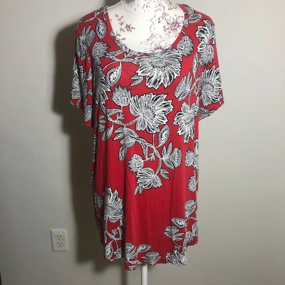 🌹 Vintage JM Collection Red Floral Top – Statement Piece with WPL Tag - Picture 6 of 13